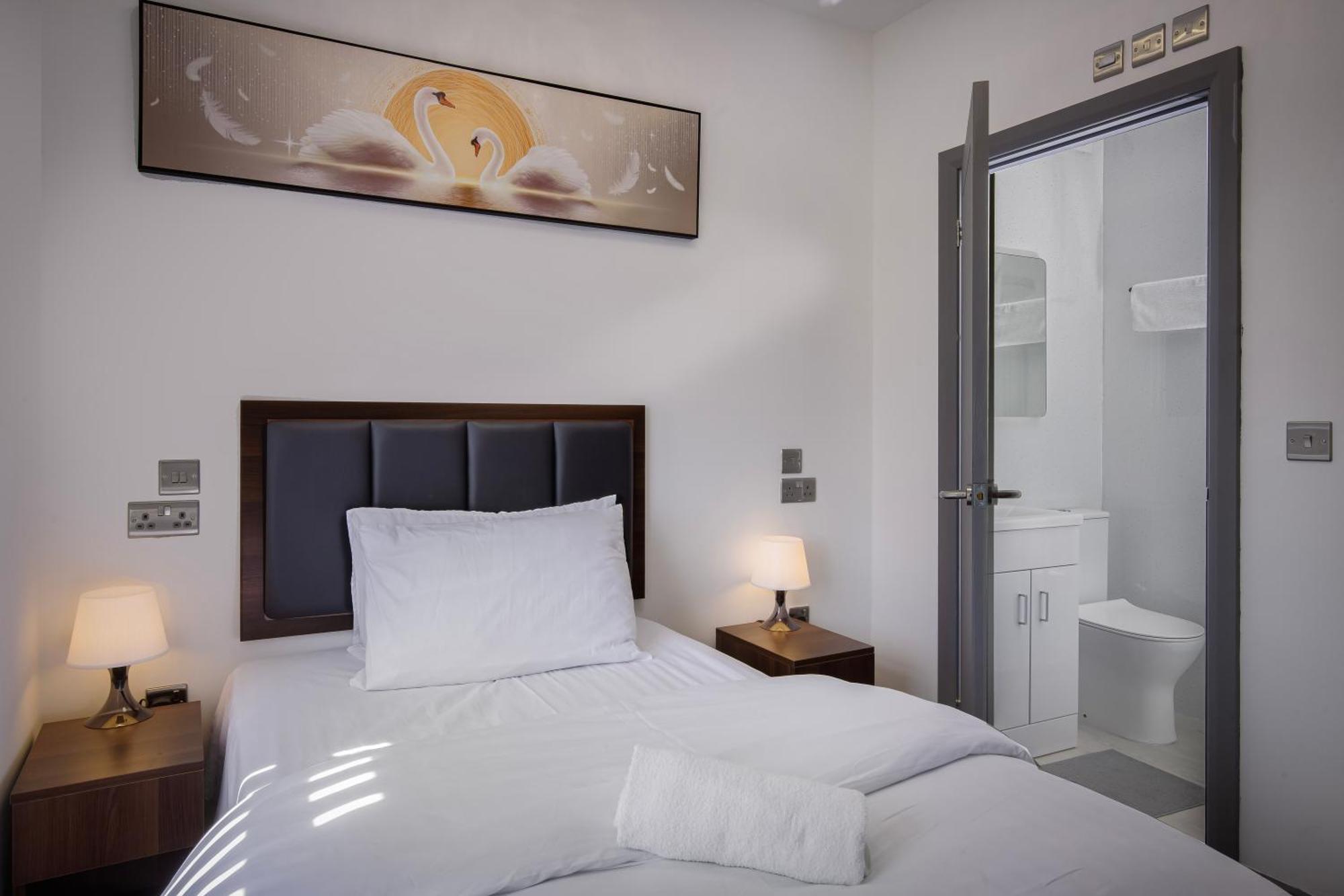 Deluxe Single Room