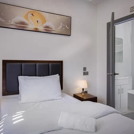 Empire Inn-2